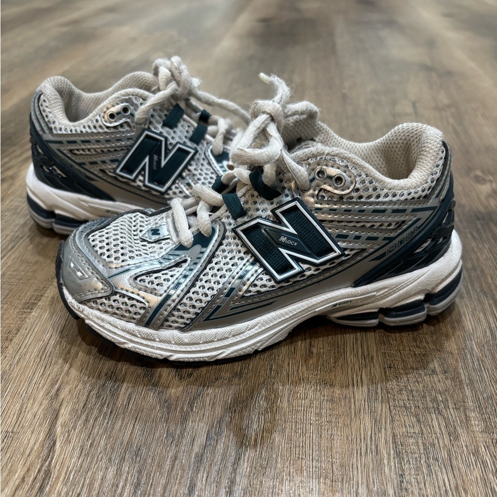 New Balance 1906R Hook & Loop